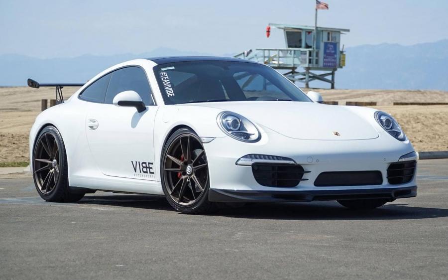 Porsche 911 by VIBE Motorsports on HRE Wheels (FF04) '2017